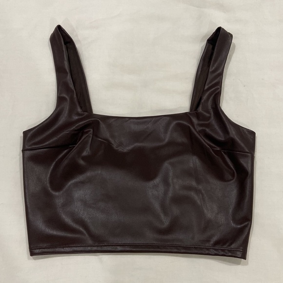 NWT Express Brown Body Contour Faux Leather Square Neck Cropped Top - Picture 4 of 6